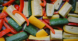 Запечённые овощи в духовке с хрустящей корочкой и сочной сердцевиной